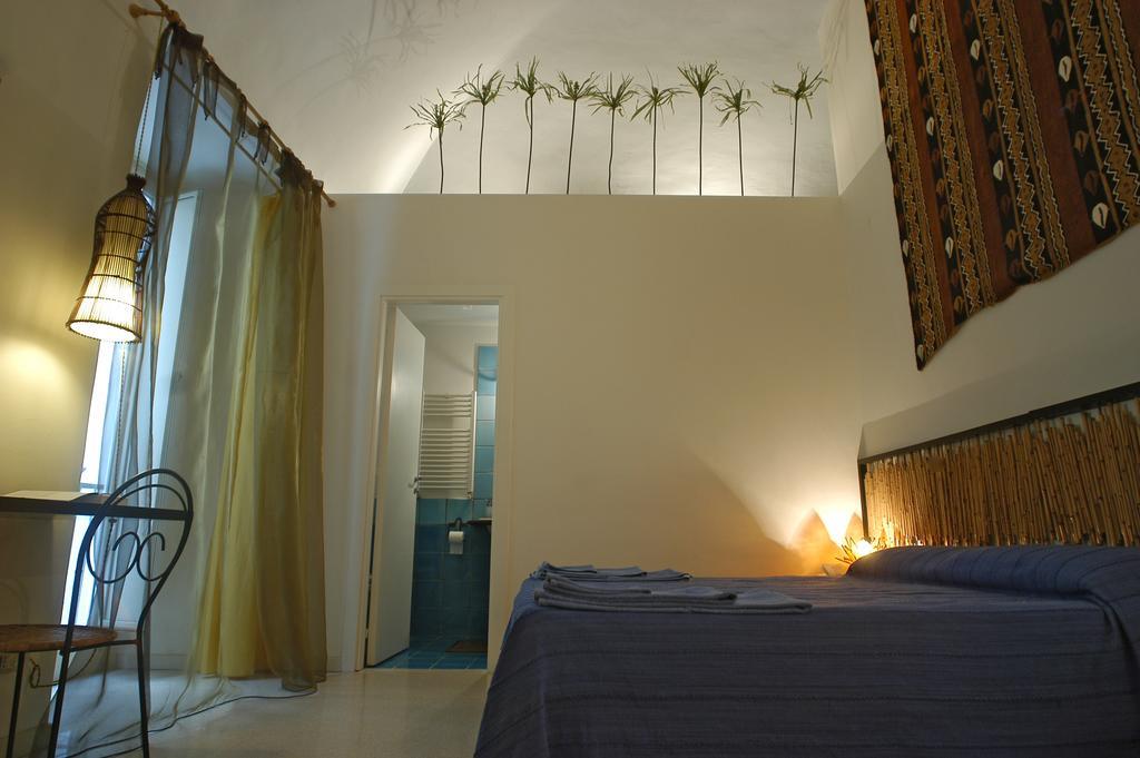 ดีเลตโต อะ นาโปลี Bed & Breakfast เนเปิลส์ ห้อง รูปภาพ